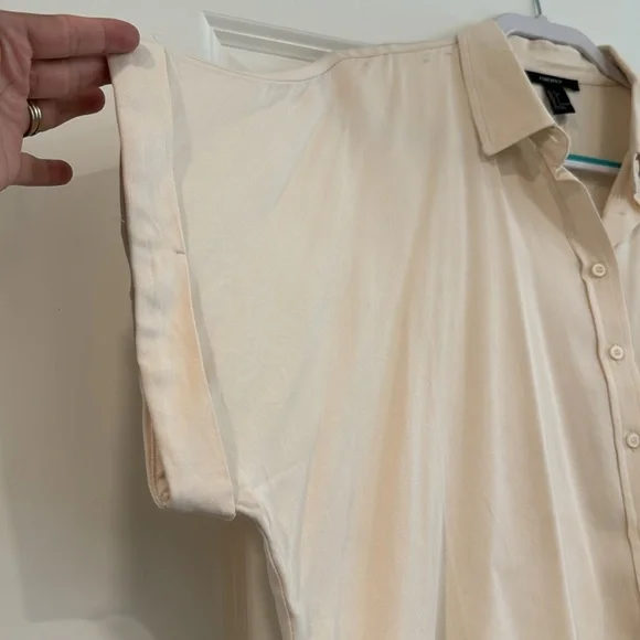 Crop button down - Picture 2 of 3